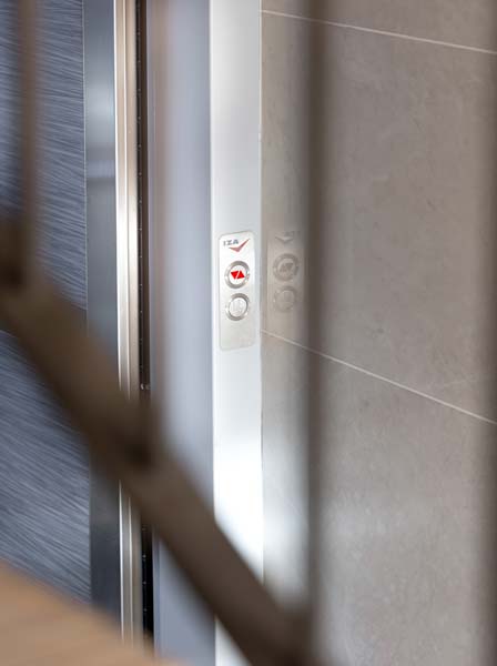 IZA Ascensores instalación de ascensor y bajada a cota cero en Amurrio Álava